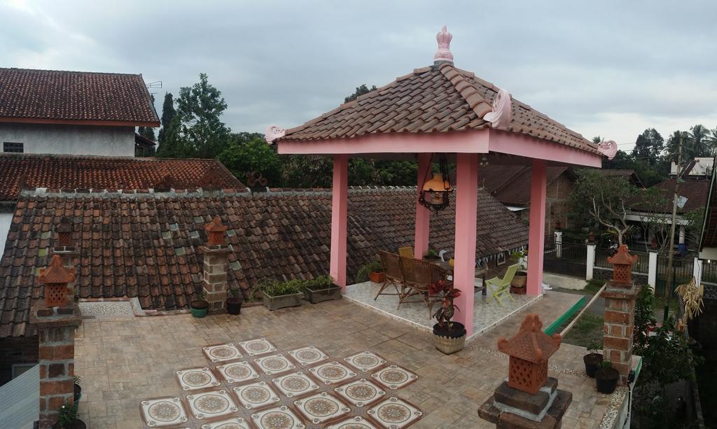 Jaswan Inn Borobudur Magelang Exterior foto